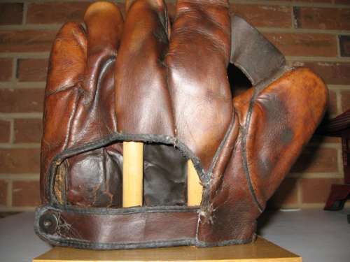 George Burns Goldsmith A5 Back